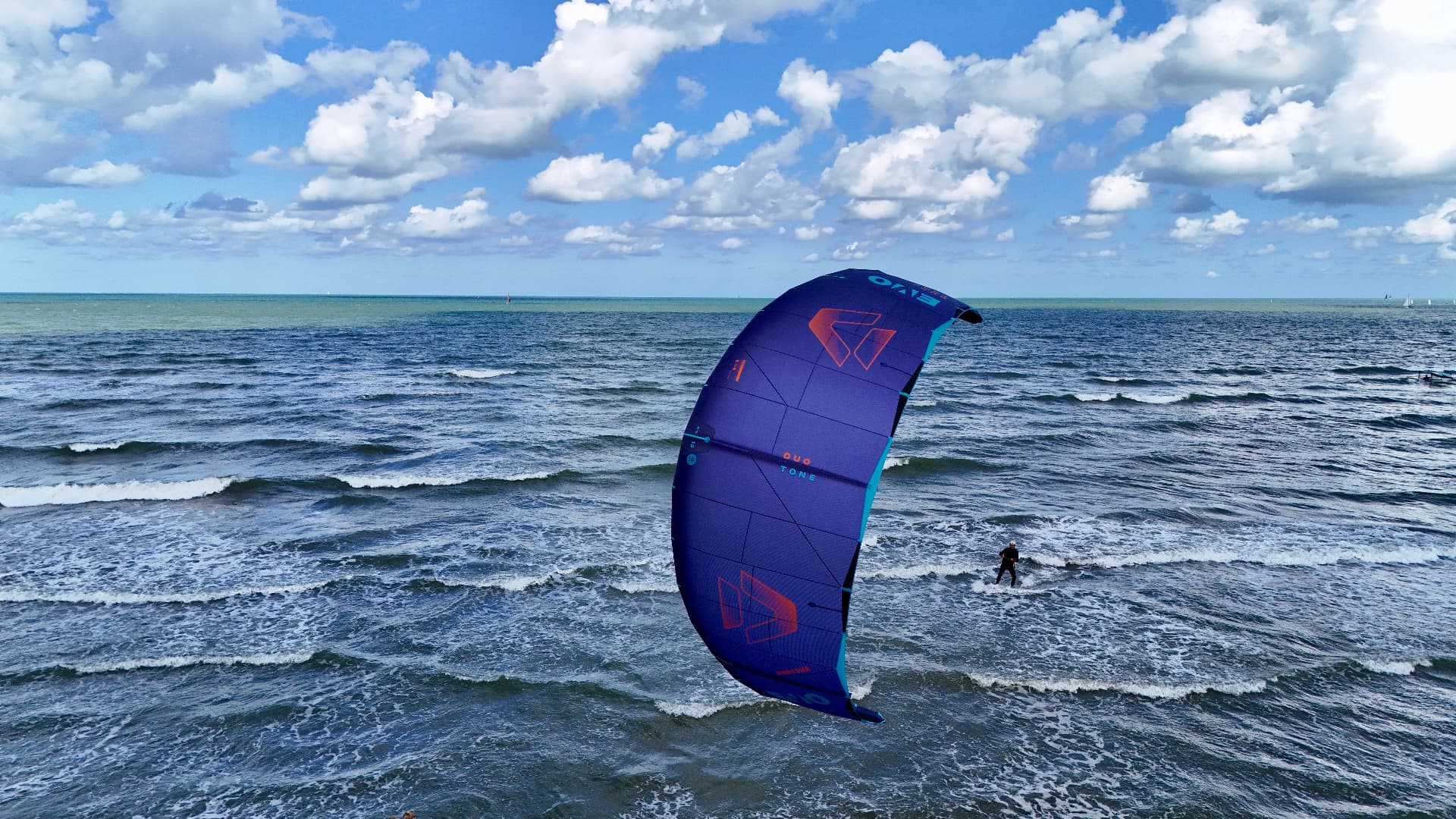 Kitesurfer off the coast at Koksijde, Belgium — aerial view