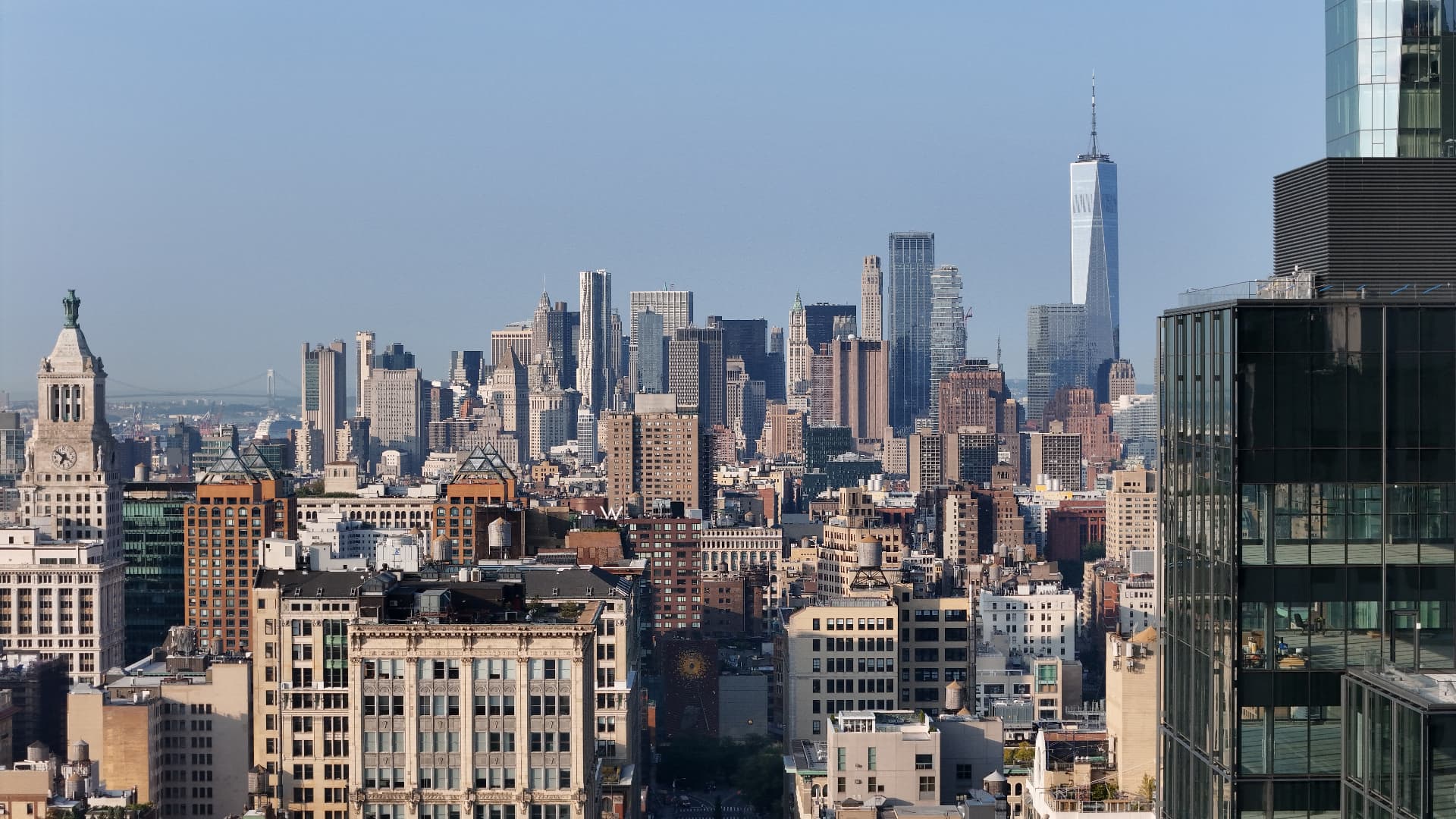 Downtown Manhattan skyline with One World Trade Center